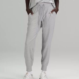 Scuba High-Rise Jogger